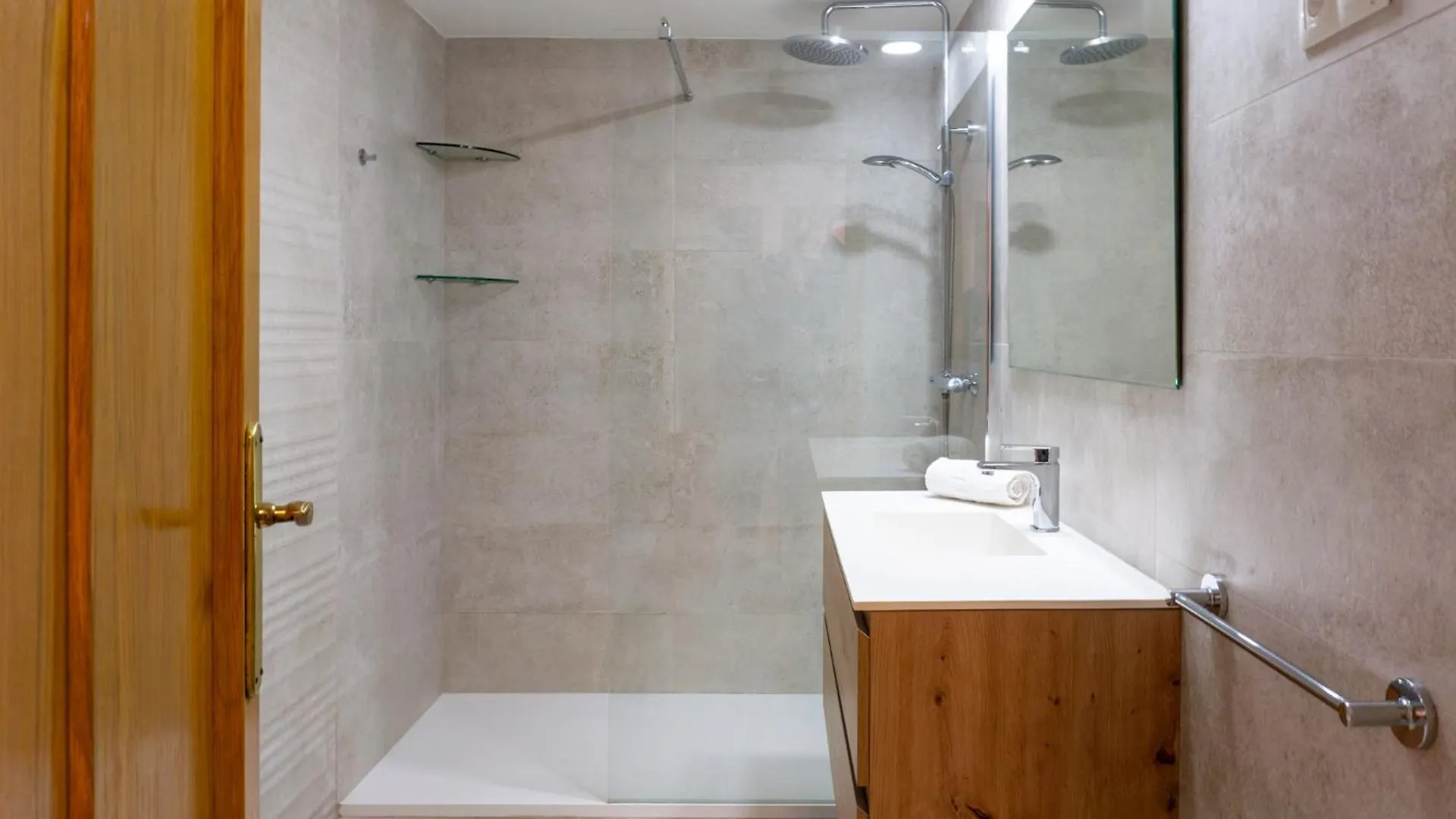 Sea Breeze Getaway Appartement Málaga Spanje